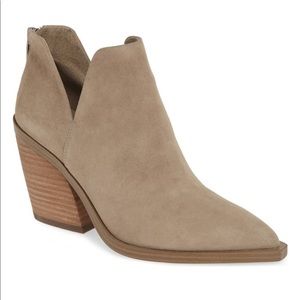 Gigietta Bootie size 7 Foxy Suede